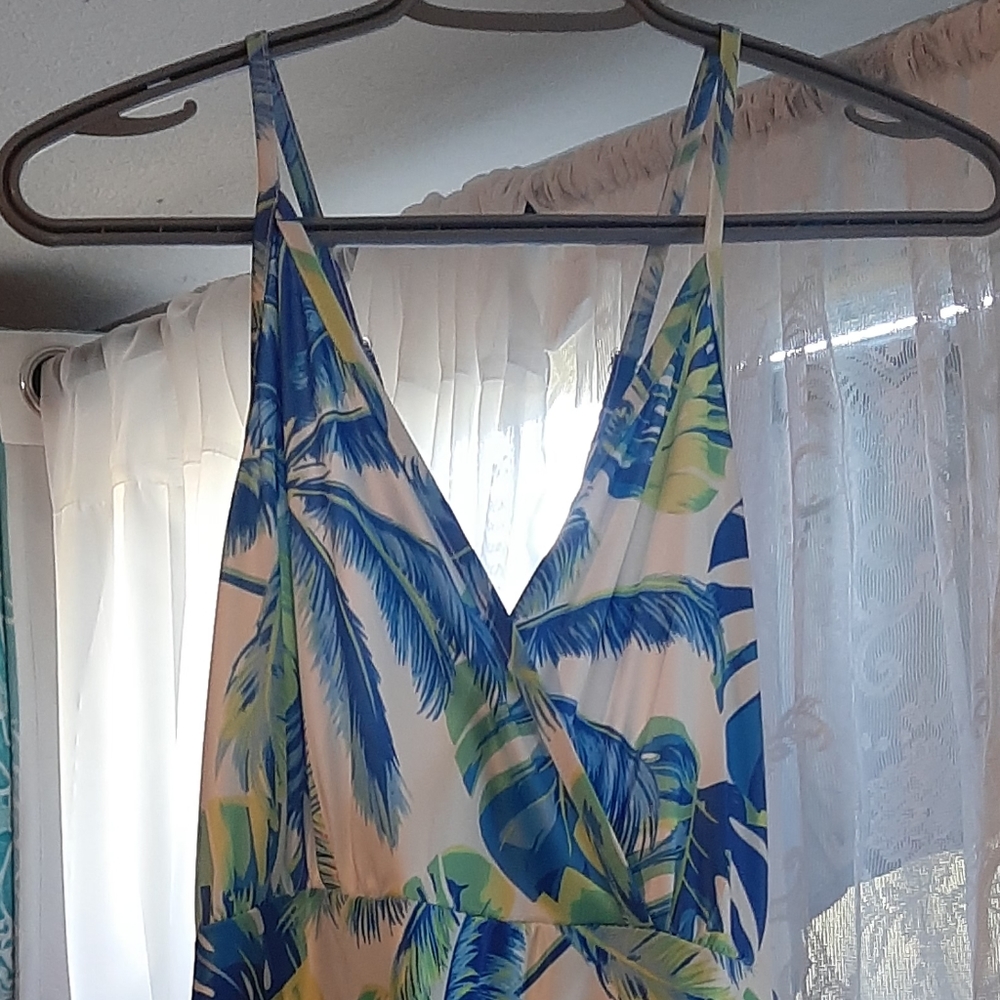 Tropical dress - Picture 2 of 2